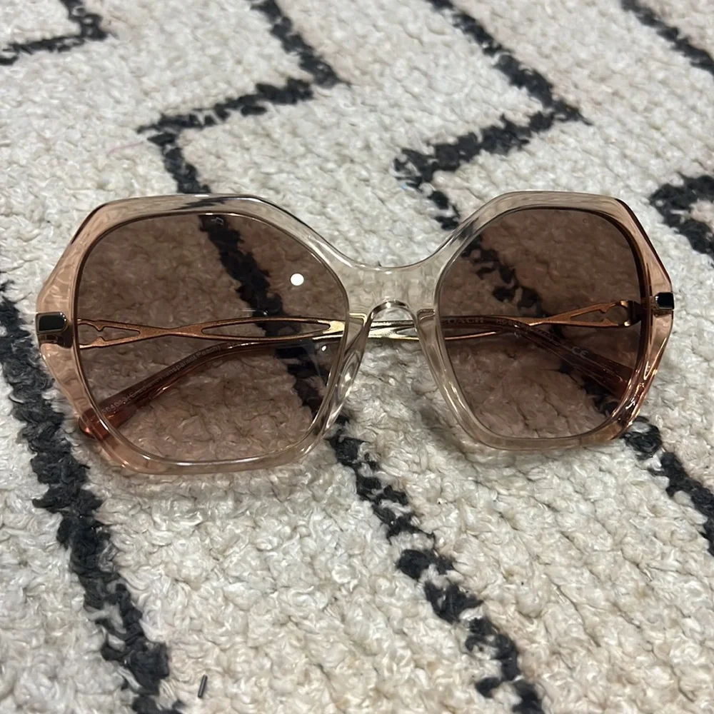 Coach sunglasses - Picture 2 of 10